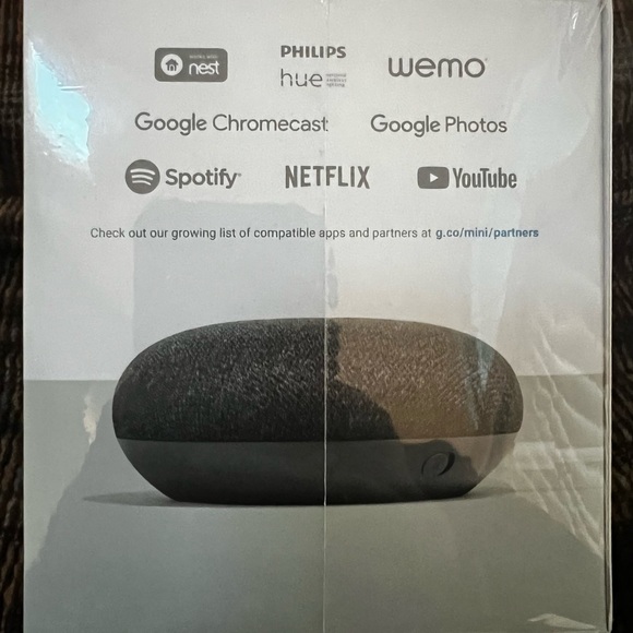 Google Home Mini - Picture 4 of 5
